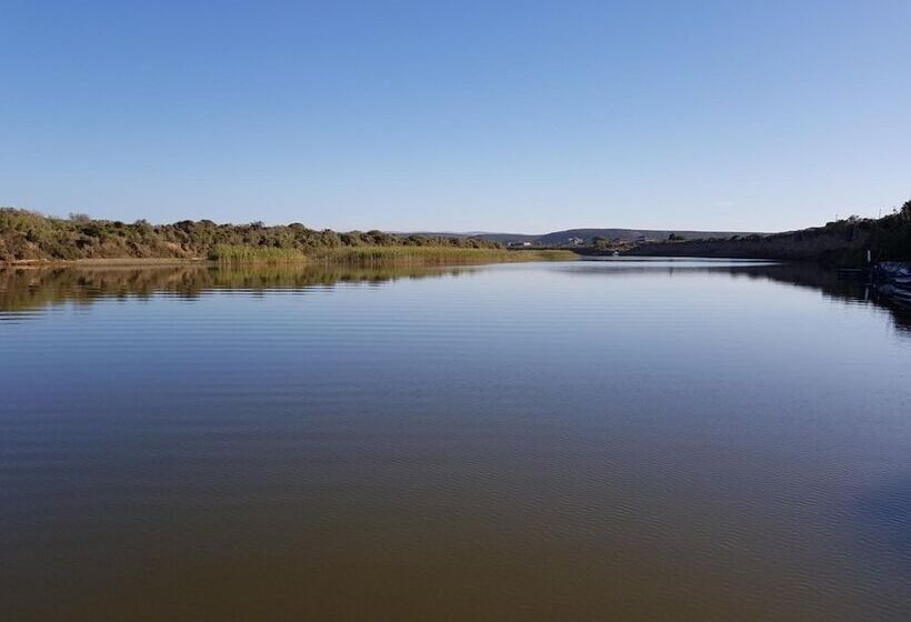 צימר Addo Riverside Villa