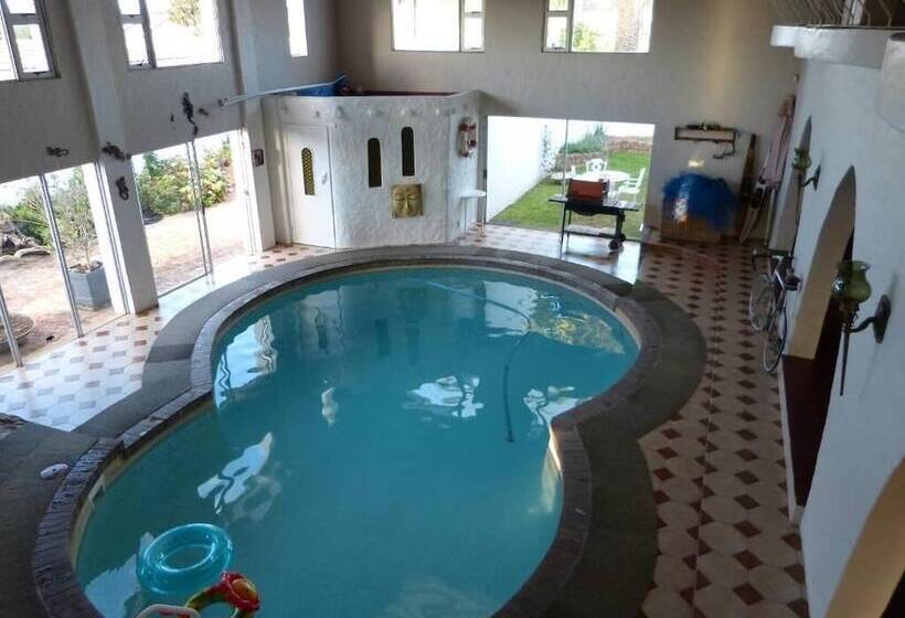 צימר Addo Riverside Villa