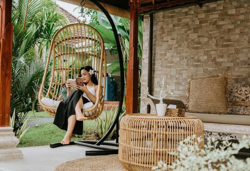 مبيت وإفطار Agung Wiwin Homestay & Restaurant