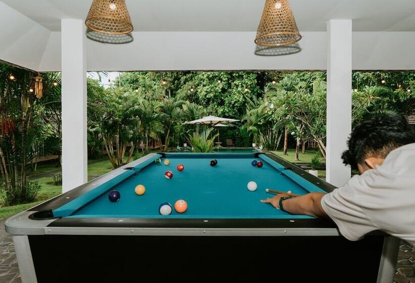 مبيت وإفطار Agung Wiwin Homestay & Restaurant