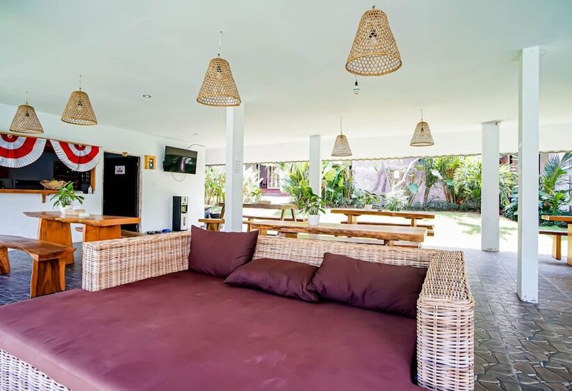 مبيت وإفطار Agung Wiwin Homestay & Restaurant