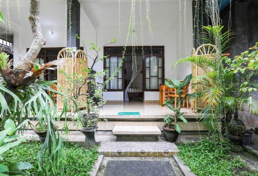 Bed and Breakfast Artha Dewata Home Stay
