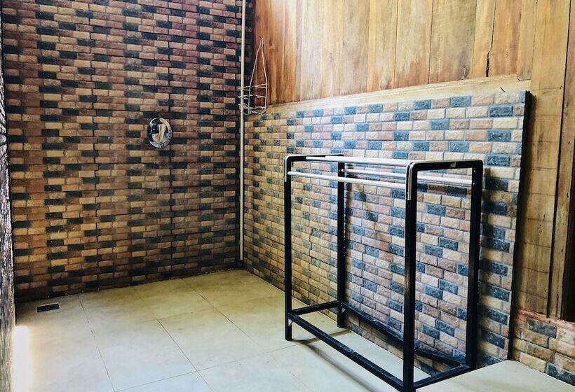 مبيت وإفطار Batu Alam Villa