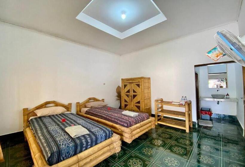 مبيت وإفطار Duyung Rooms & Resto Gerupuk