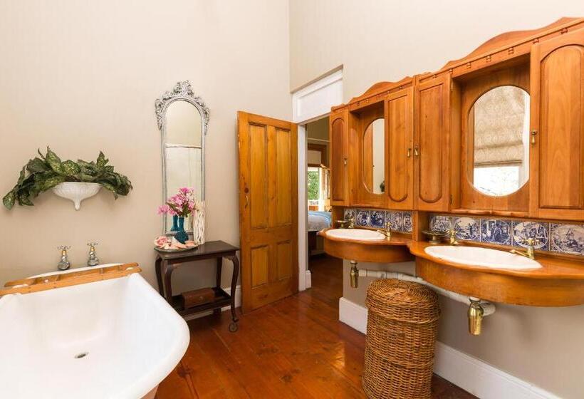 צימר Royston Hall Historical Guesthouse