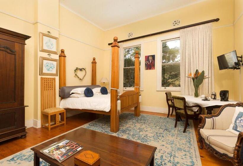 צימר Royston Hall Historical Guesthouse