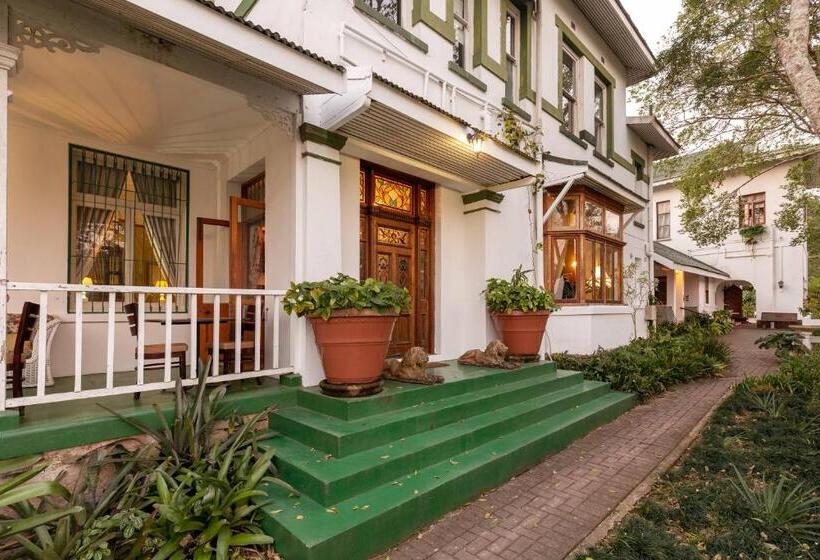 צימר Royston Hall Historical Guesthouse