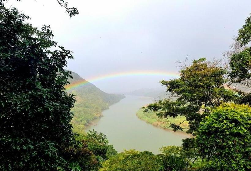 צימר Royston Hall Historical Guesthouse