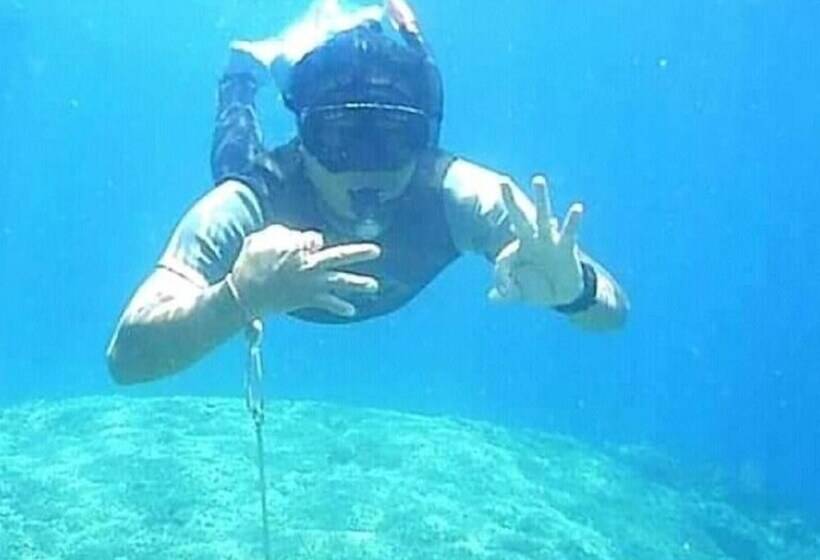 مبيت وإفطار Taman Menjangan Homestay By Snorkelingmenjangan