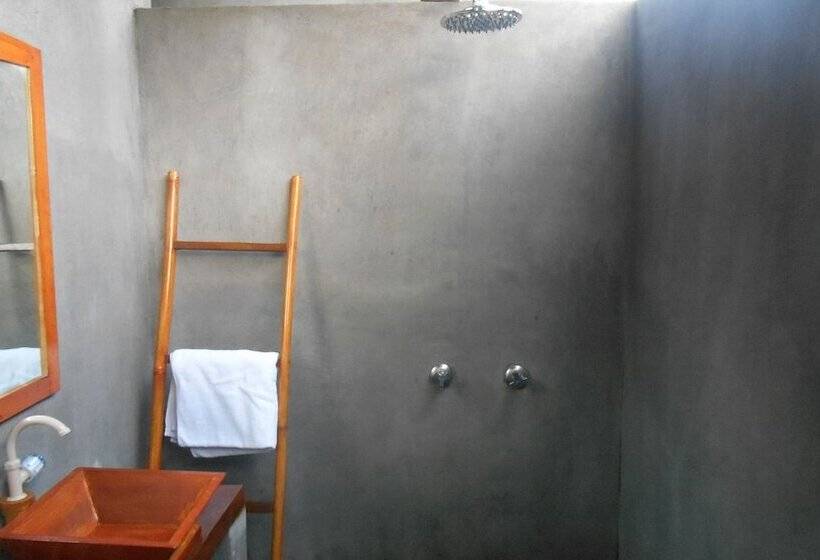 مبيت وإفطار Taman Menjangan Homestay By Snorkelingmenjangan