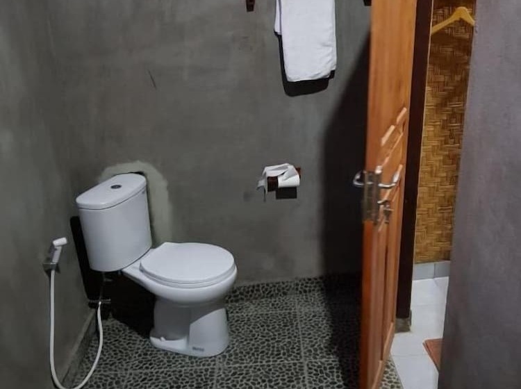 مبيت وإفطار Taman Menjangan Homestay By Snorkelingmenjangan