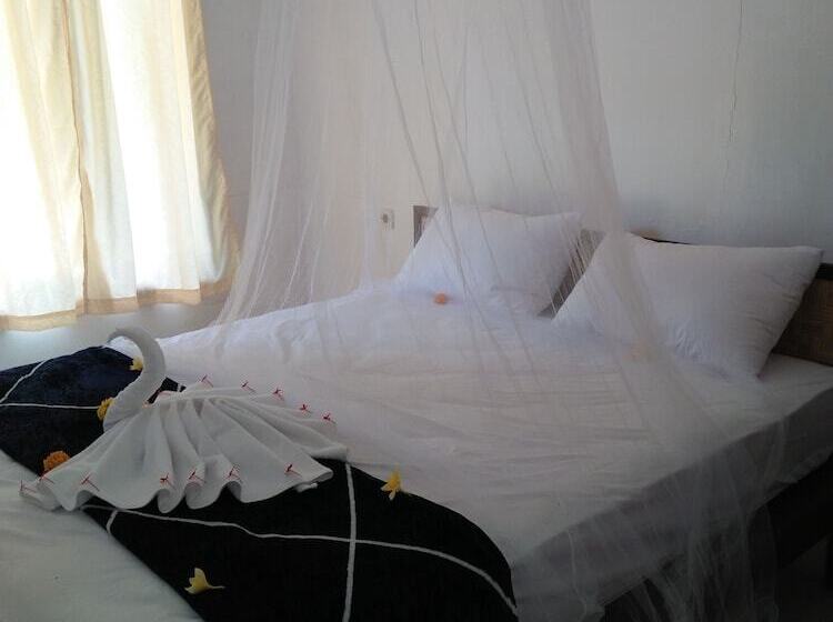 مبيت وإفطار Taman Menjangan Homestay By Snorkelingmenjangan