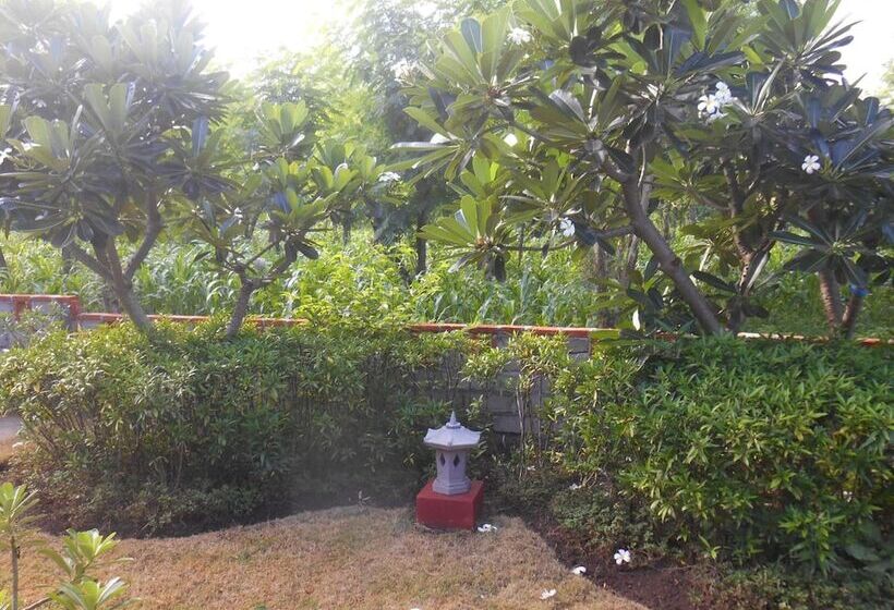 צימר The Local Menjangan