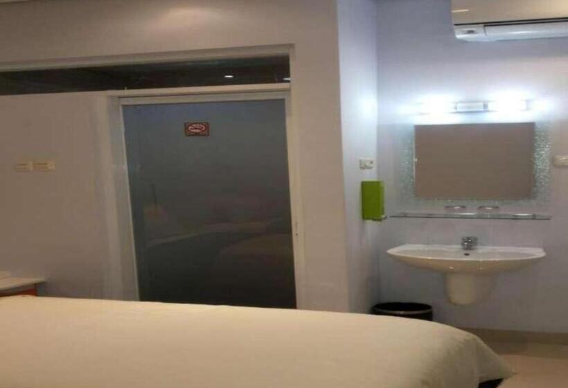 مبيت وإفطار Tirta Mansion Paramount Serpong