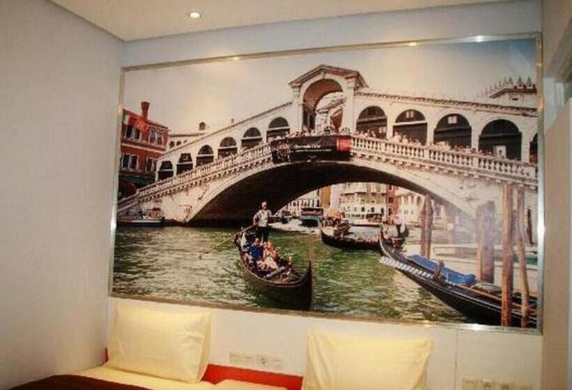 مبيت وإفطار Tirta Mansion Paramount Serpong