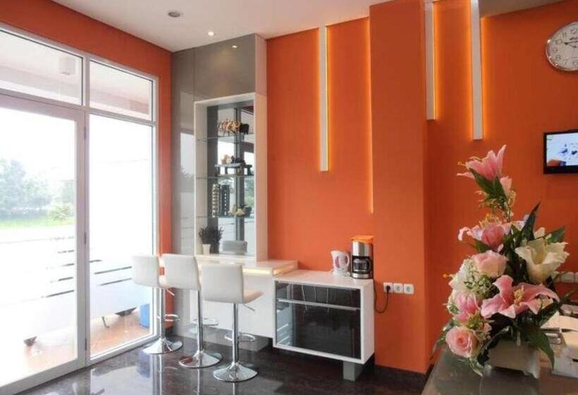 مبيت وإفطار Tirta Mansion Paramount Serpong