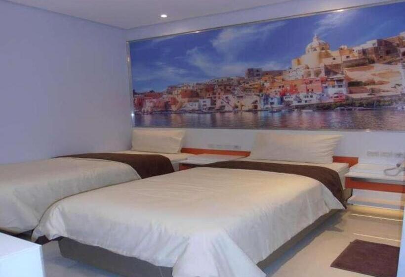 مبيت وإفطار Tirta Mansion Paramount Serpong