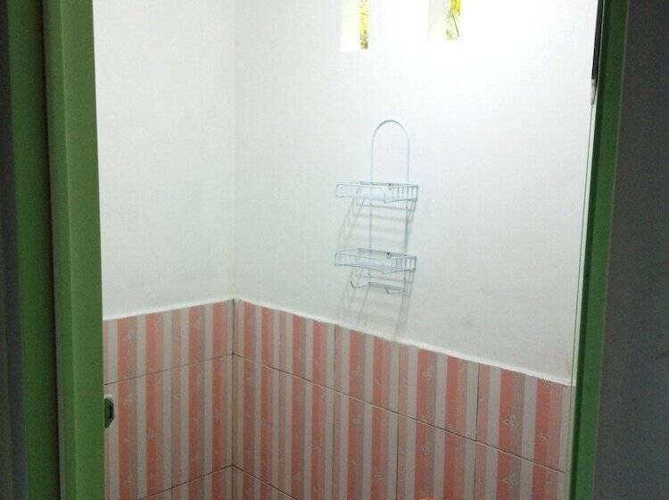 簡易ホテル Penginapan Bunar Tunggal