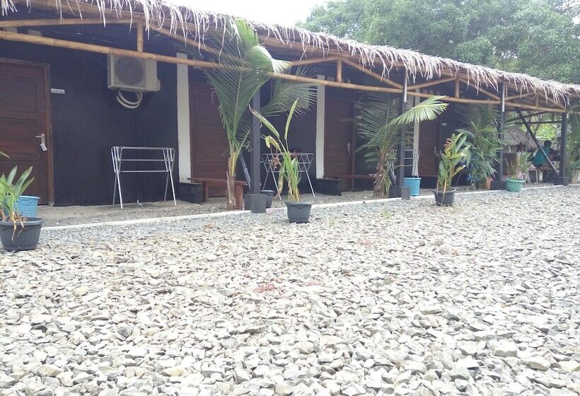 簡易ホテル Penginapan Bunar Tunggal