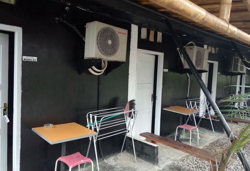 簡易ホテル Penginapan Bunar Tunggal