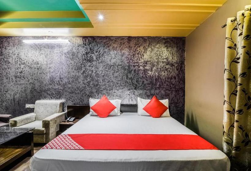 호텔 A P Palace By Oyo Rooms