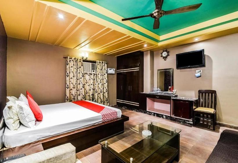 ホテル A P Palace By Oyo Rooms