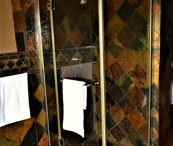 בית מלון כפרי Amaka Private Game Reserve And Safaris