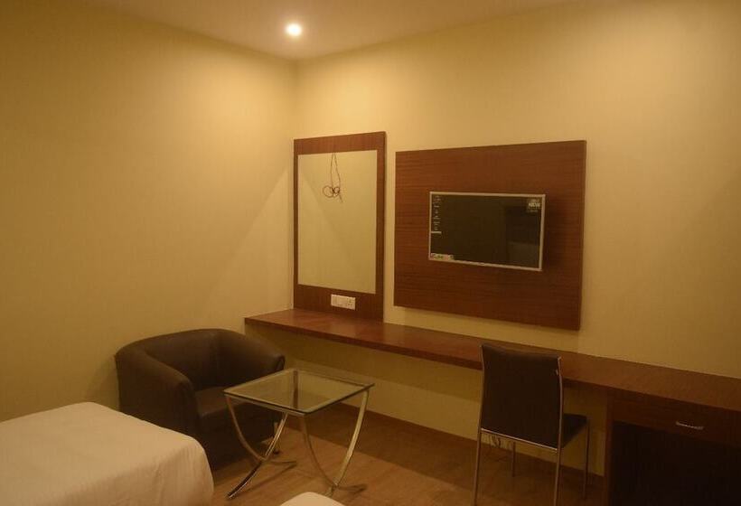 ホテル Avalon Inn