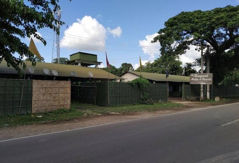 فندق Bagori Resort