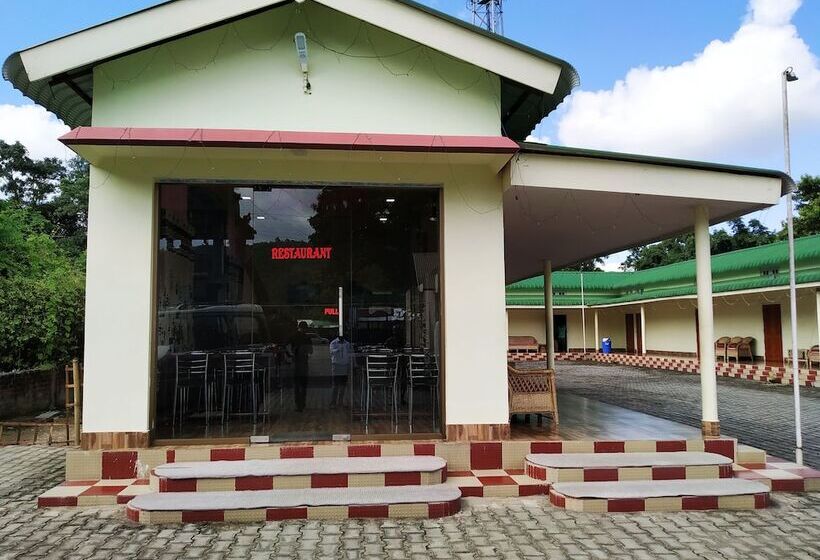 فندق Bagori Resort