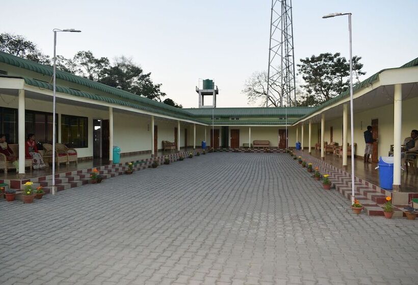 فندق Bagori Resort