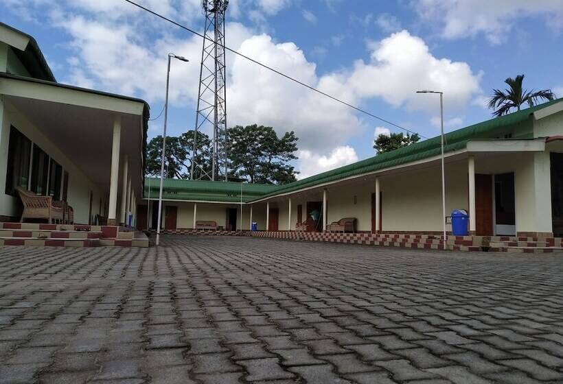 فندق Bagori Resort