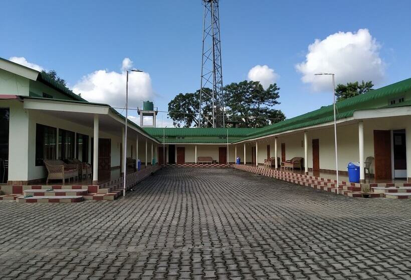 فندق Bagori Resort