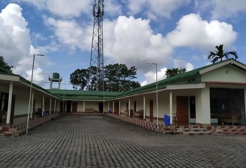 فندق Bagori Resort