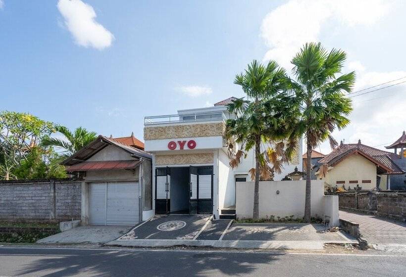 בית מלון כפרי Bali Radiance Canggu By Oyo Rooms