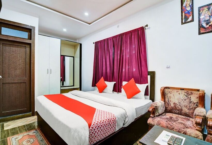 ホテル Capital O 38853 S Sumangalam Palace