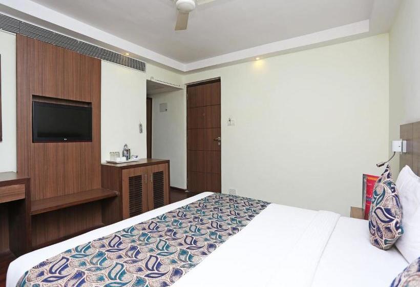 Capital O 9580 Hotel Garnet Inn