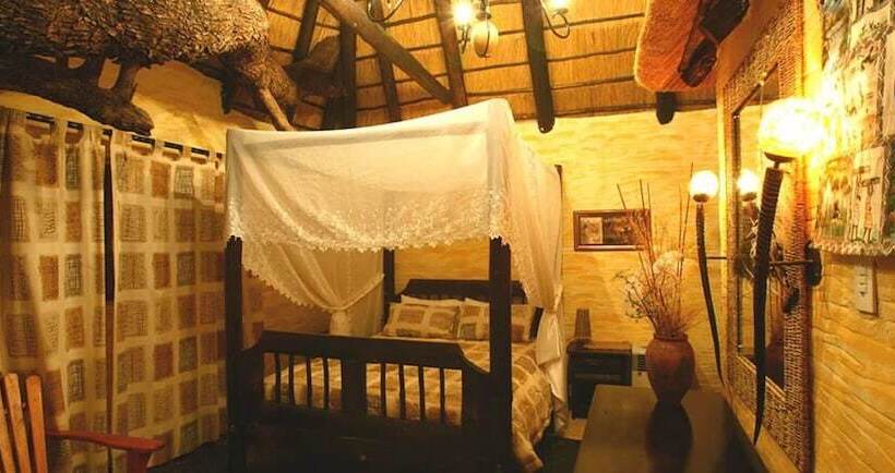 בית מלון כפרי Chinaka Game Lodge