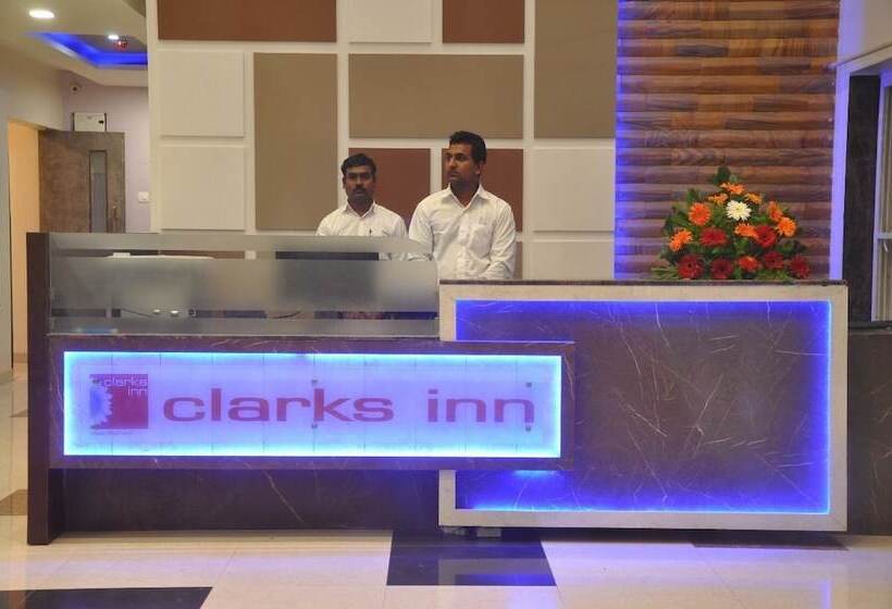בית מלון כפרי Clarks Inn Bagalkot