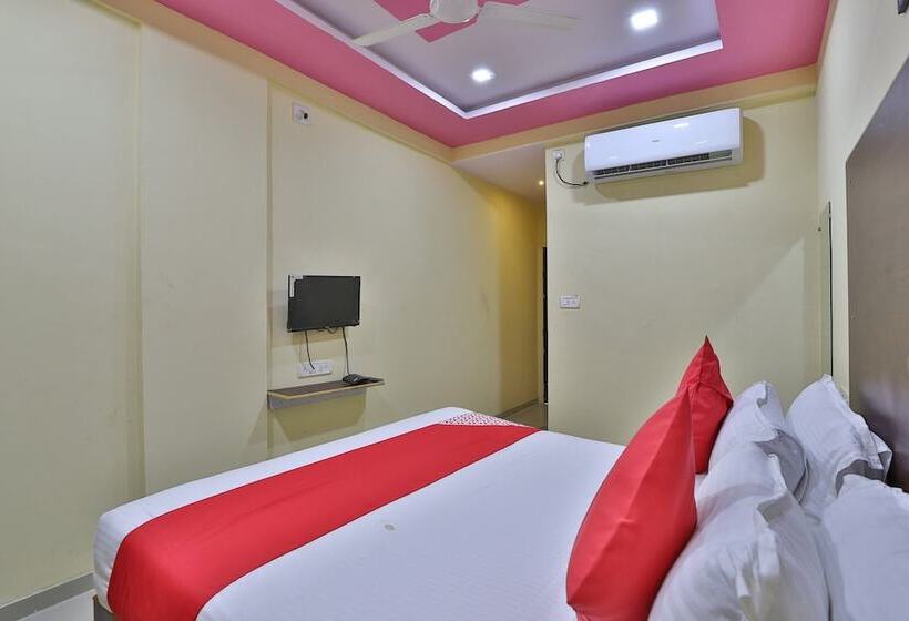 호텔 D K Guest House By Oyo Rooms