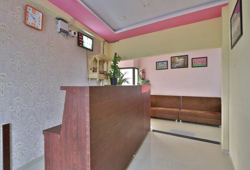 호텔 D K Guest House By Oyo Rooms