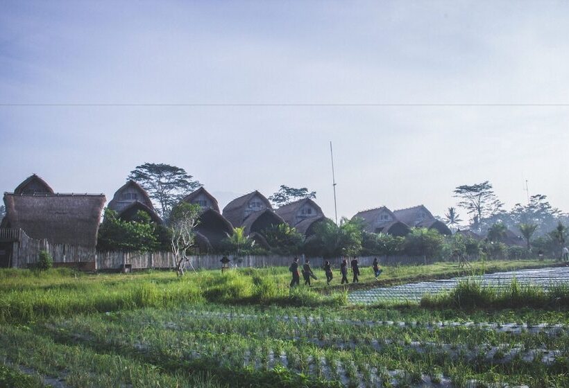 酒店 De Klumpu Bali Eco Tradi Stay