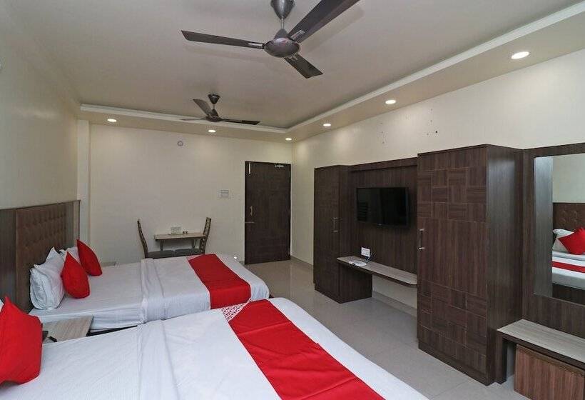 호텔 Debarshi By Oyo Rooms