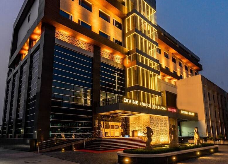 酒店 Divine Clarks Inn Suites