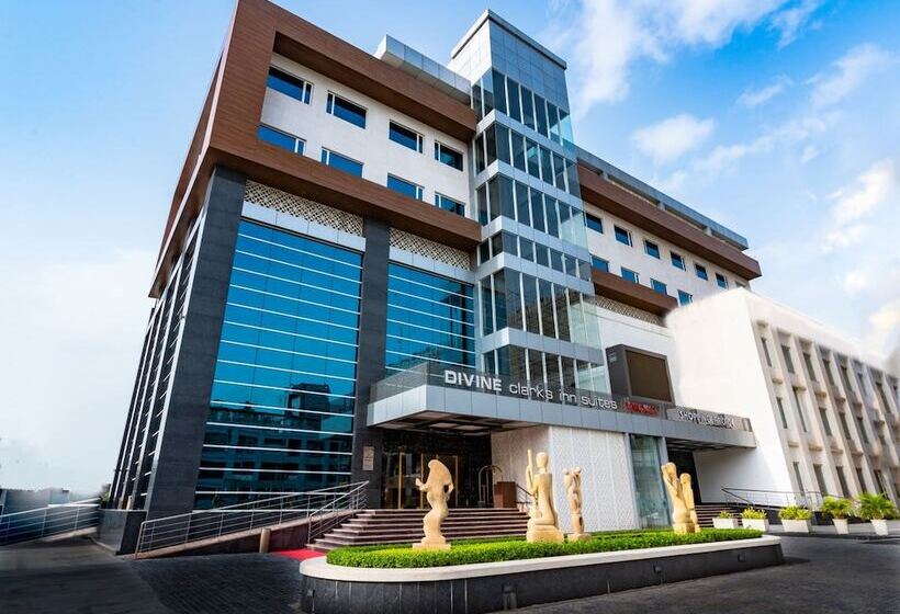 酒店 Divine Clarks Inn Suites