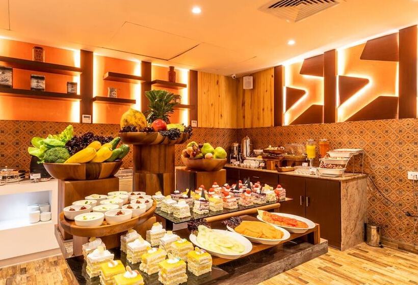 酒店 Divine Clarks Inn Suites