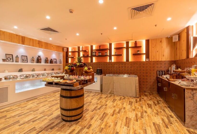 酒店 Divine Clarks Inn Suites