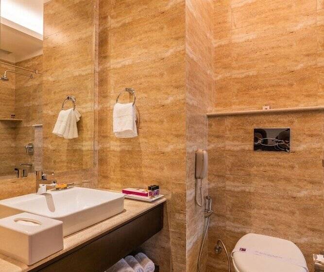 酒店 Divine Clarks Inn Suites