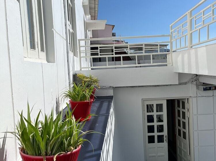 Отель Gautam Residency Chamba