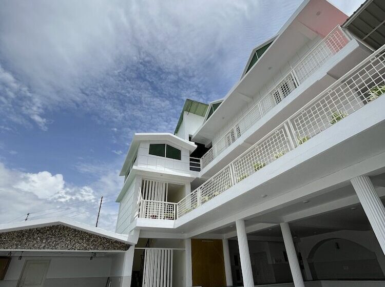 Отель Gautam Residency Chamba